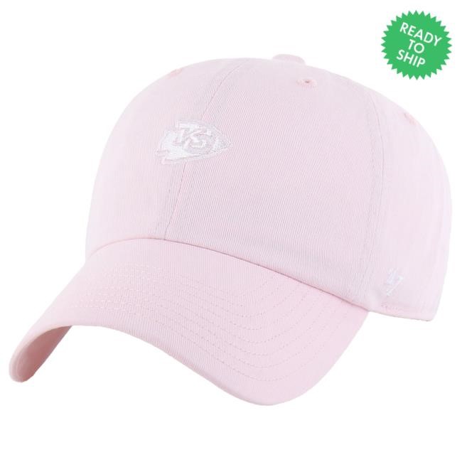 Stadium Ready Kansas City Chiefs Light Pink Base Runner Clean Up